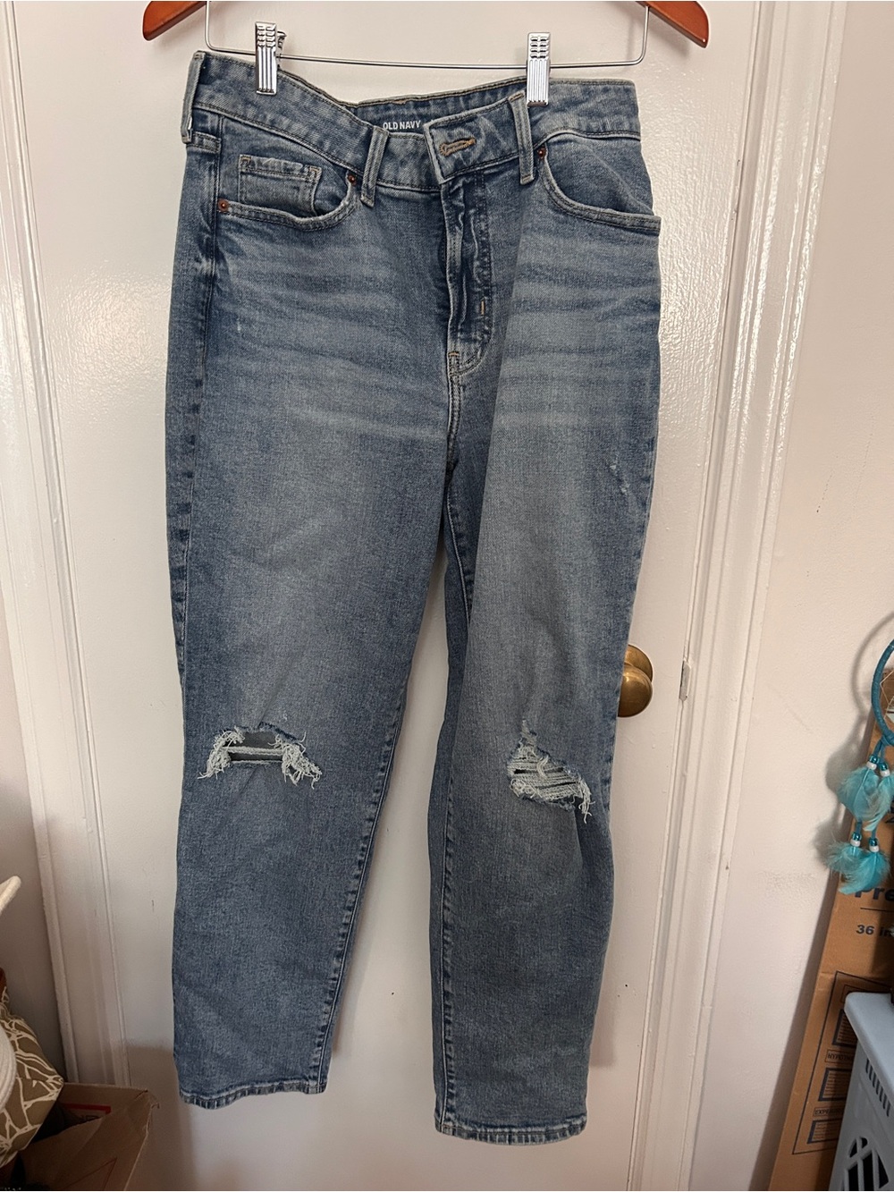 Old Navy Medium Blue Distressed Boyfriend Jeans size 10